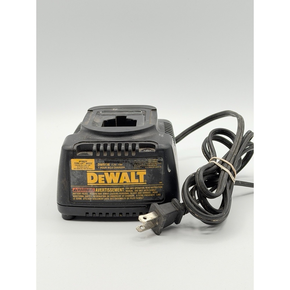 DEWALT DW9116 Pod Battery Charger 7.2 To 18v NOT WORKING FOR PARTS ONLY